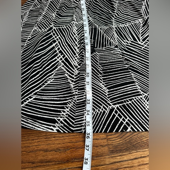 Bundle of two Dresses size 6 - Picture 8 of 11